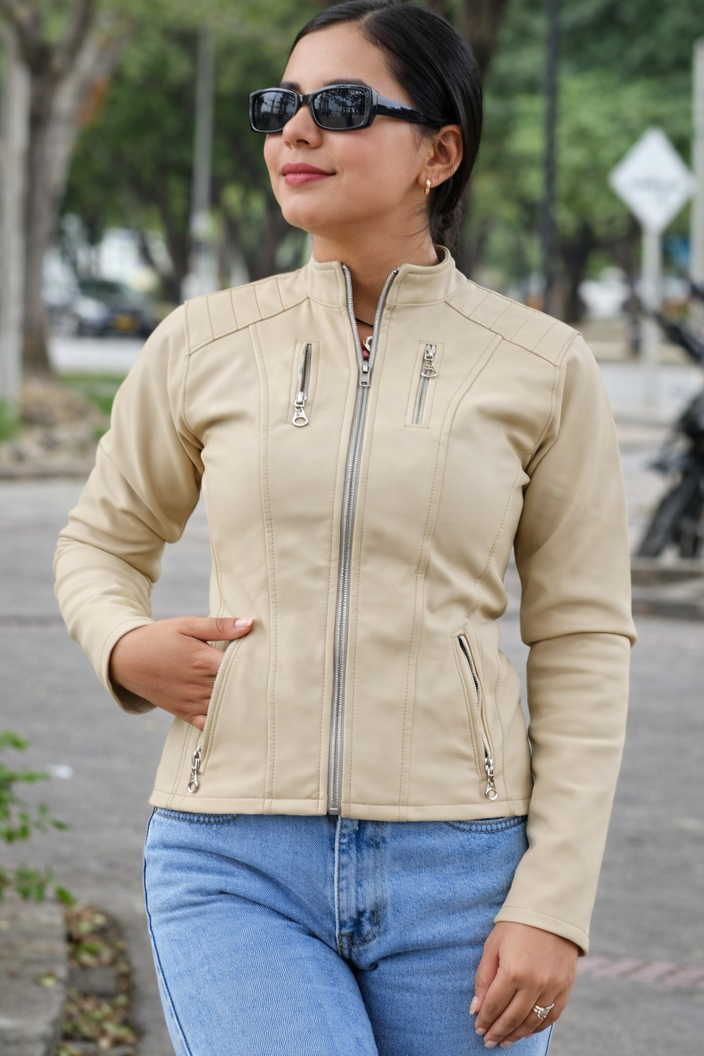 Gray helmet for bikers